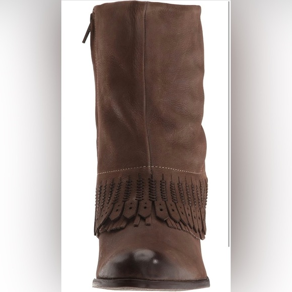 NEW Naughty Monkey Swing Low Taupe Boho Fringe Leather Block Heel Ankle Boot - Picture 2 of 16